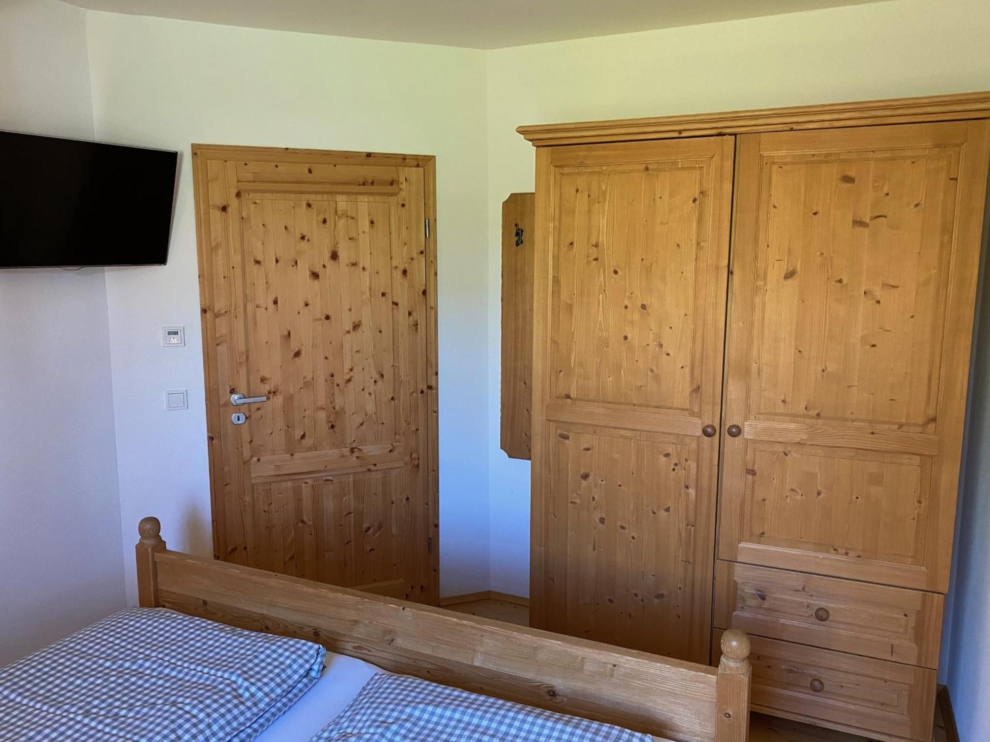 Zur Bergwiese 5 Sterne Appartementhaus Furstenau  Ruang foto